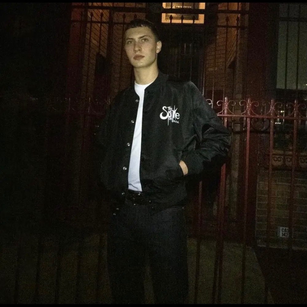 BOMBER JACKET